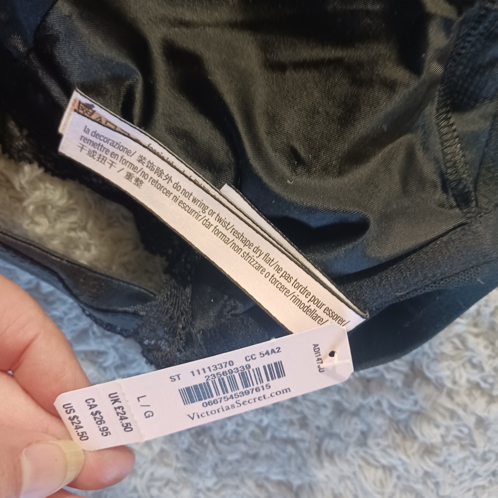 Victoria's Secret Lace Bralette L Triangle‎ Lightly Lined Adjustable Sheer Trim - Picture 2 of 6